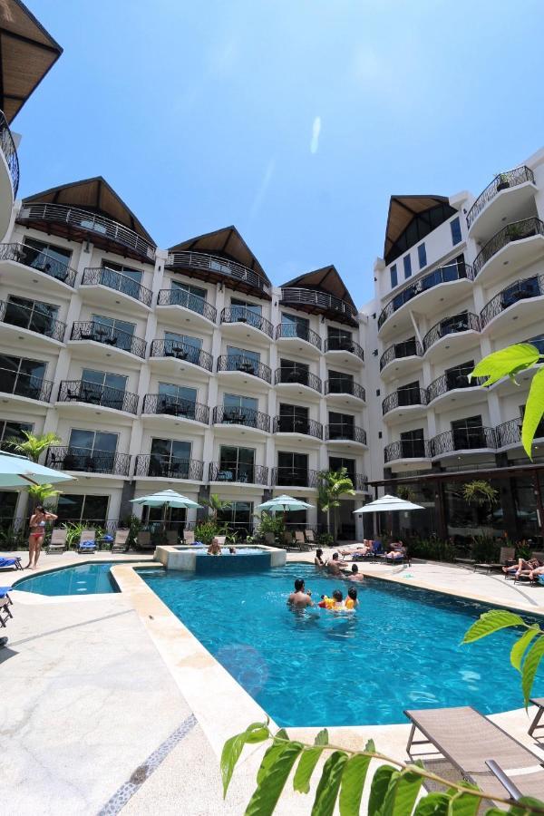 Pacific Suites Boutique Hotel And Bistro 자코 외부 사진