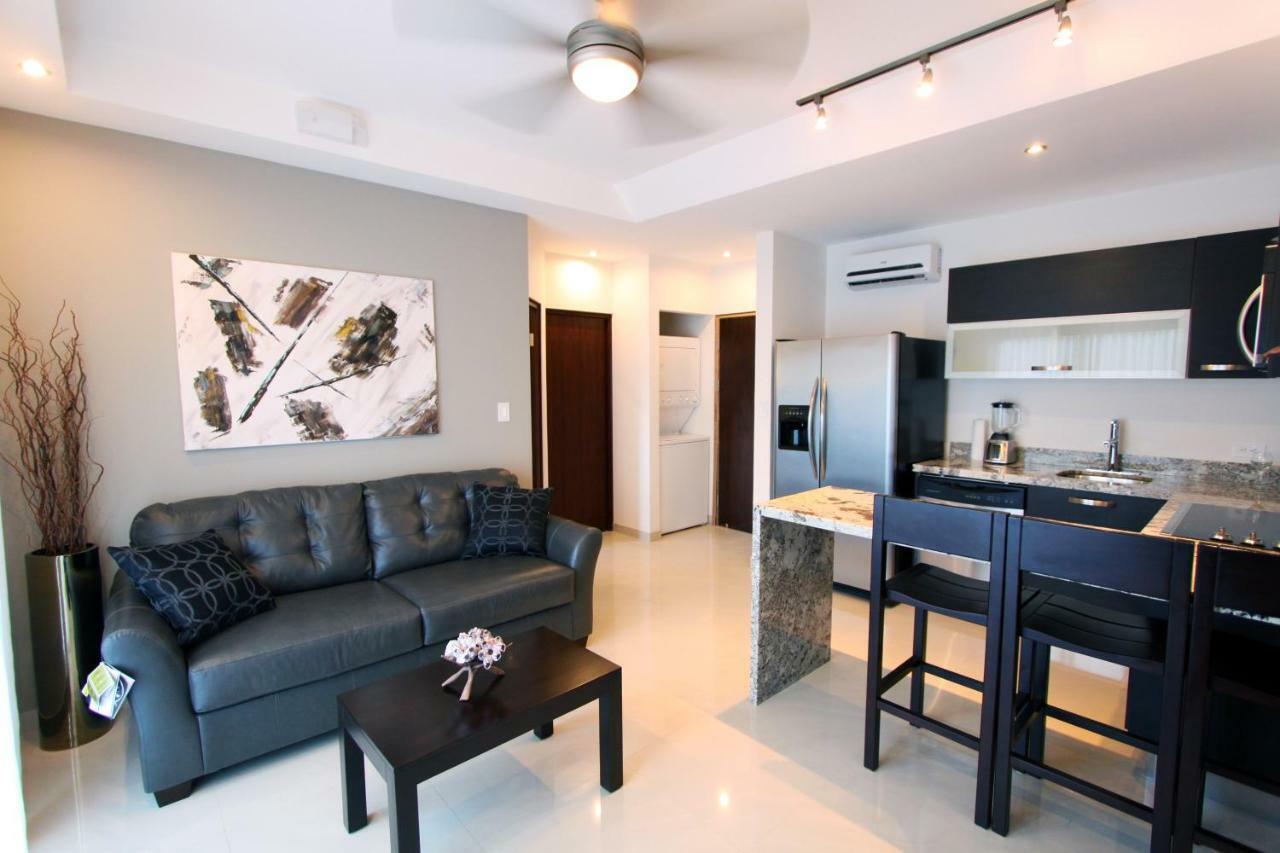 Pacific Suites Boutique Hotel And Bistro 자코 외부 사진