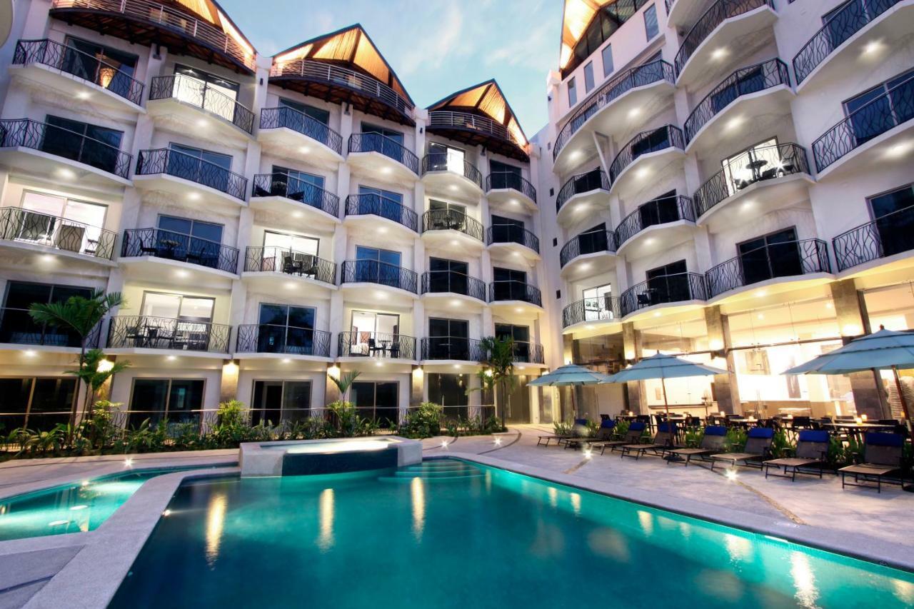 Pacific Suites Boutique Hotel And Bistro 자코 외부 사진