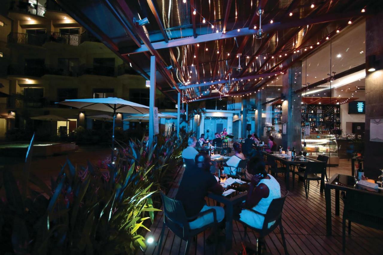 Pacific Suites Boutique Hotel And Bistro 자코 외부 사진
